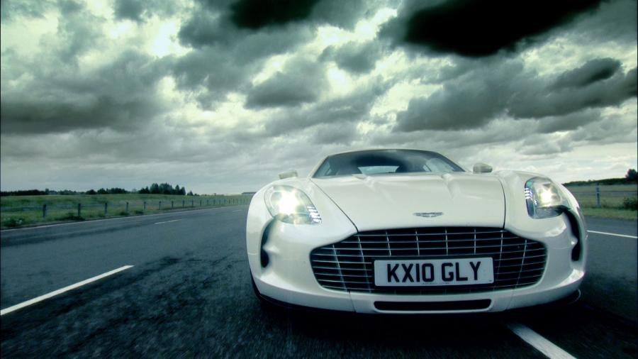  Aston Martin One-77 2010 года  (фото 37 из 89)